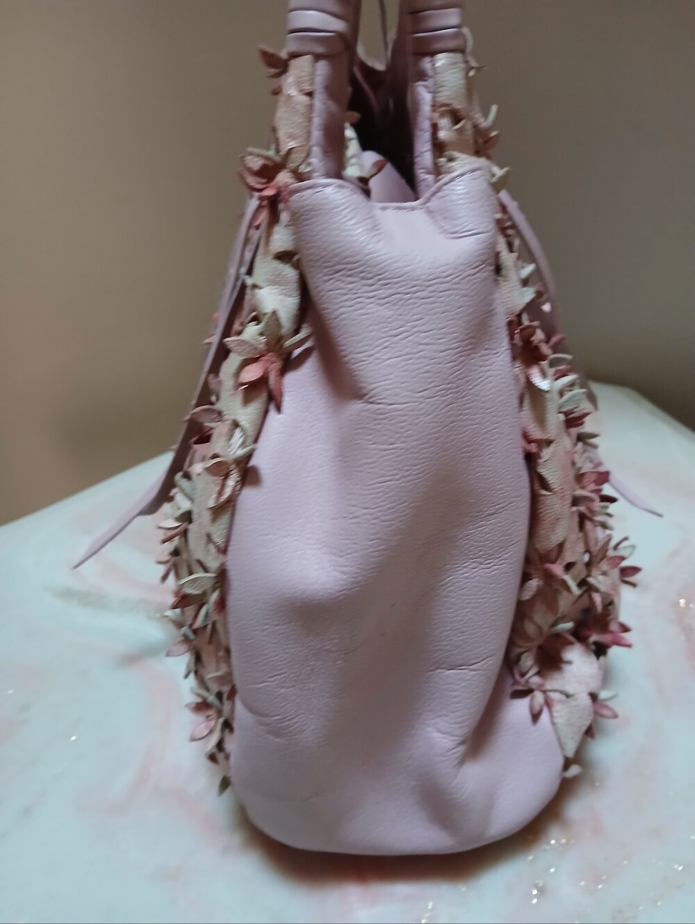 Sondra Roberts Pink Floral Cutout Shoulder Bag - Picture 2 of 6